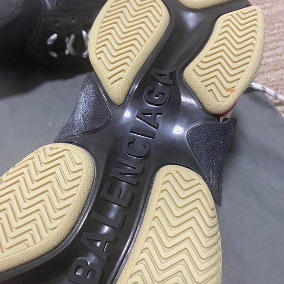 Balenciaga Triple S - Size 10US 43 EUR - Picture 4 of 6